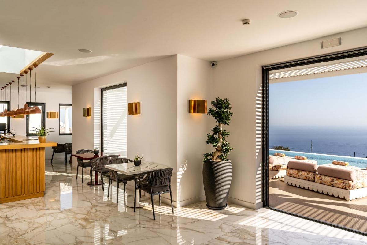 Cresanto Luxury Suites