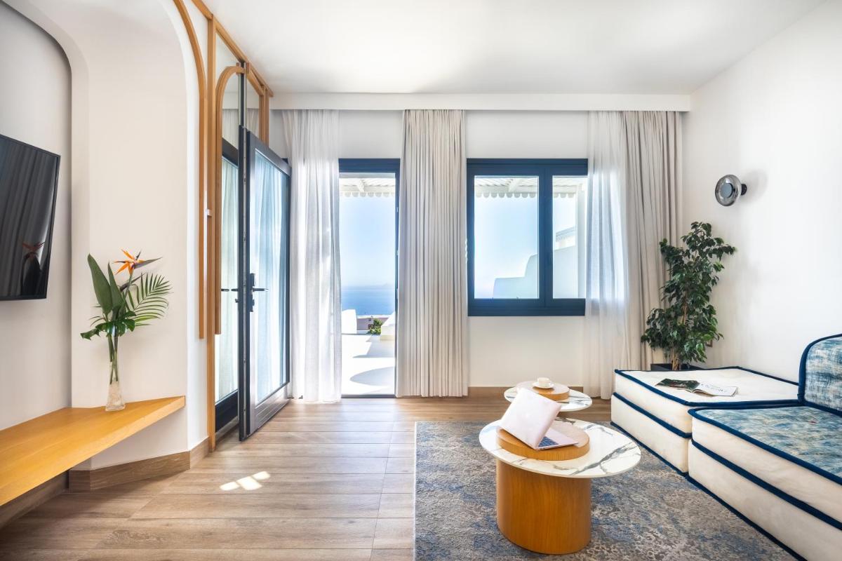 Cresanto Luxury Suites