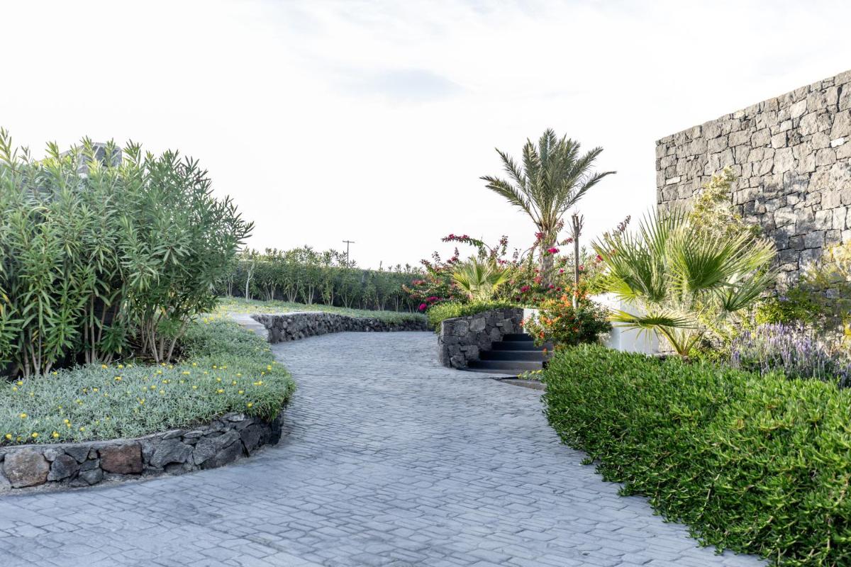 Cresanto Luxury Suites
