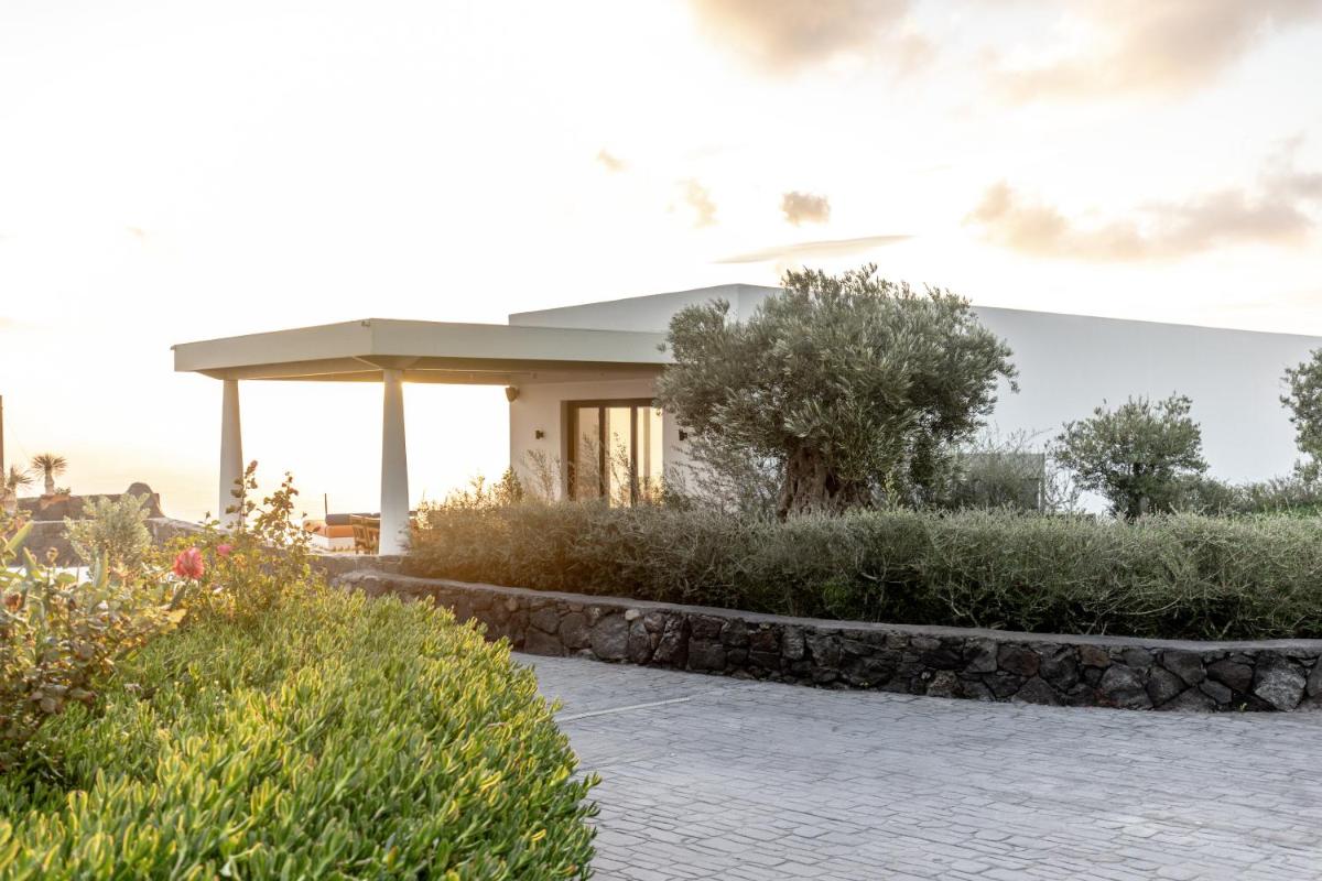 Cresanto Luxury Suites