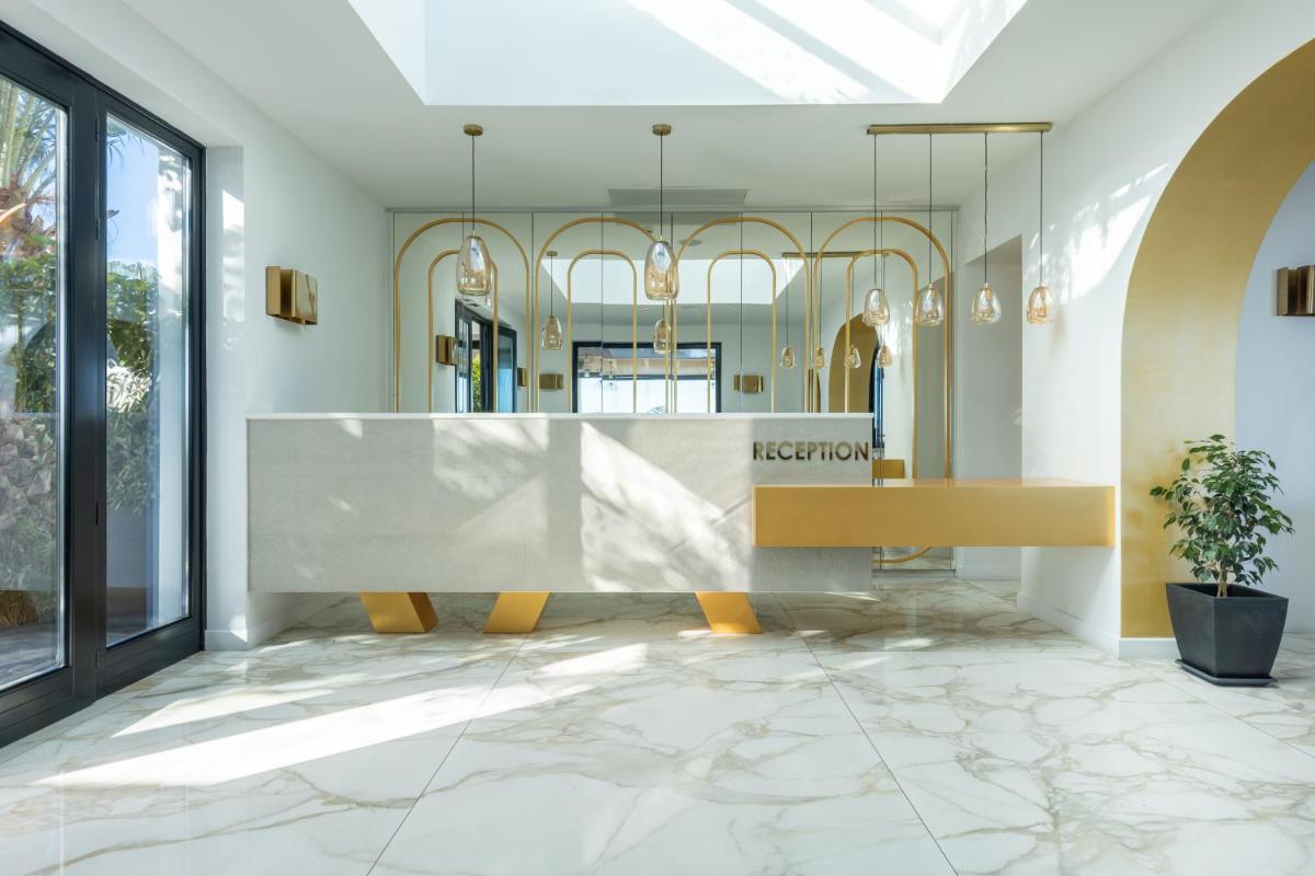 Cresanto Luxury Suites