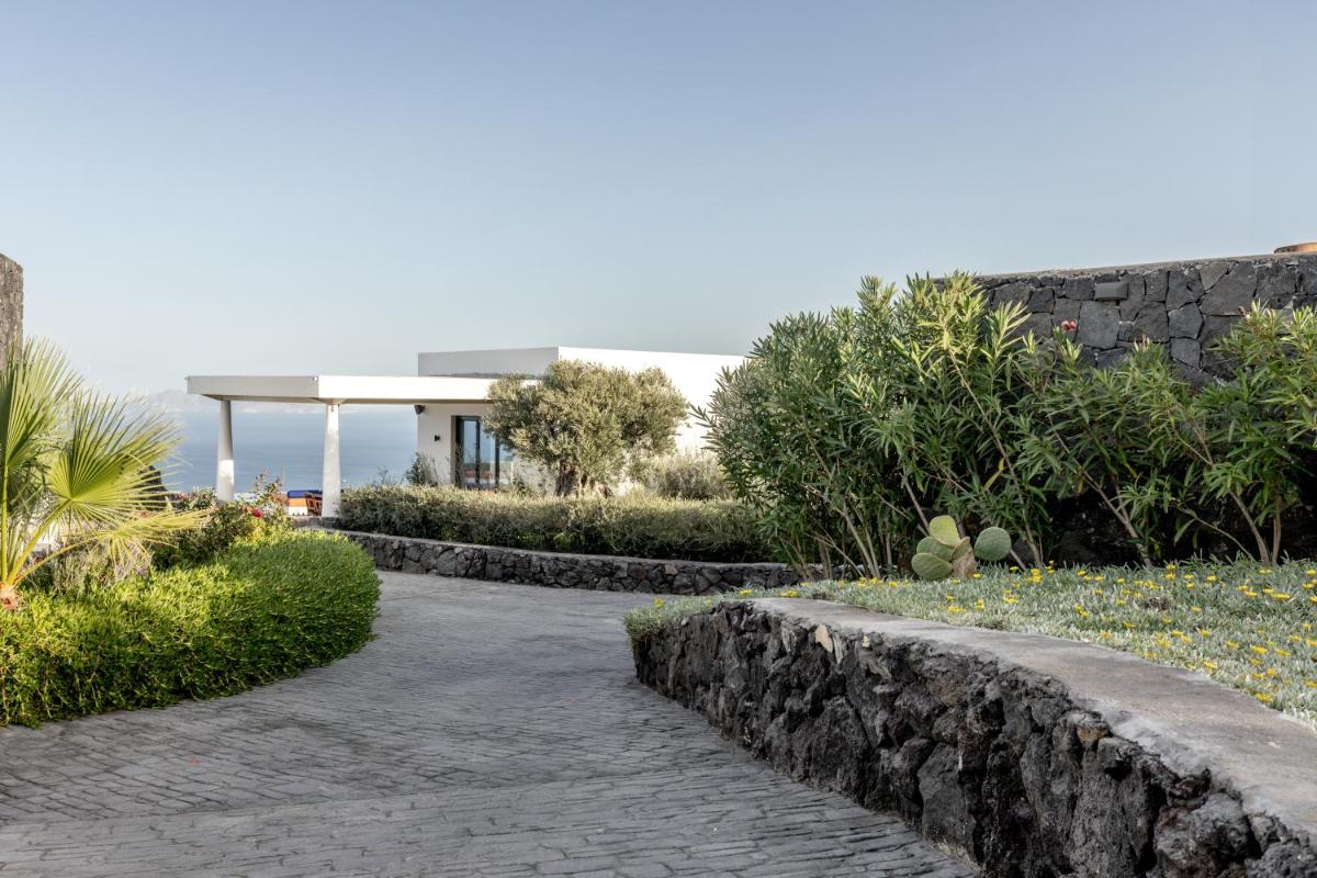 Cresanto Luxury Suites