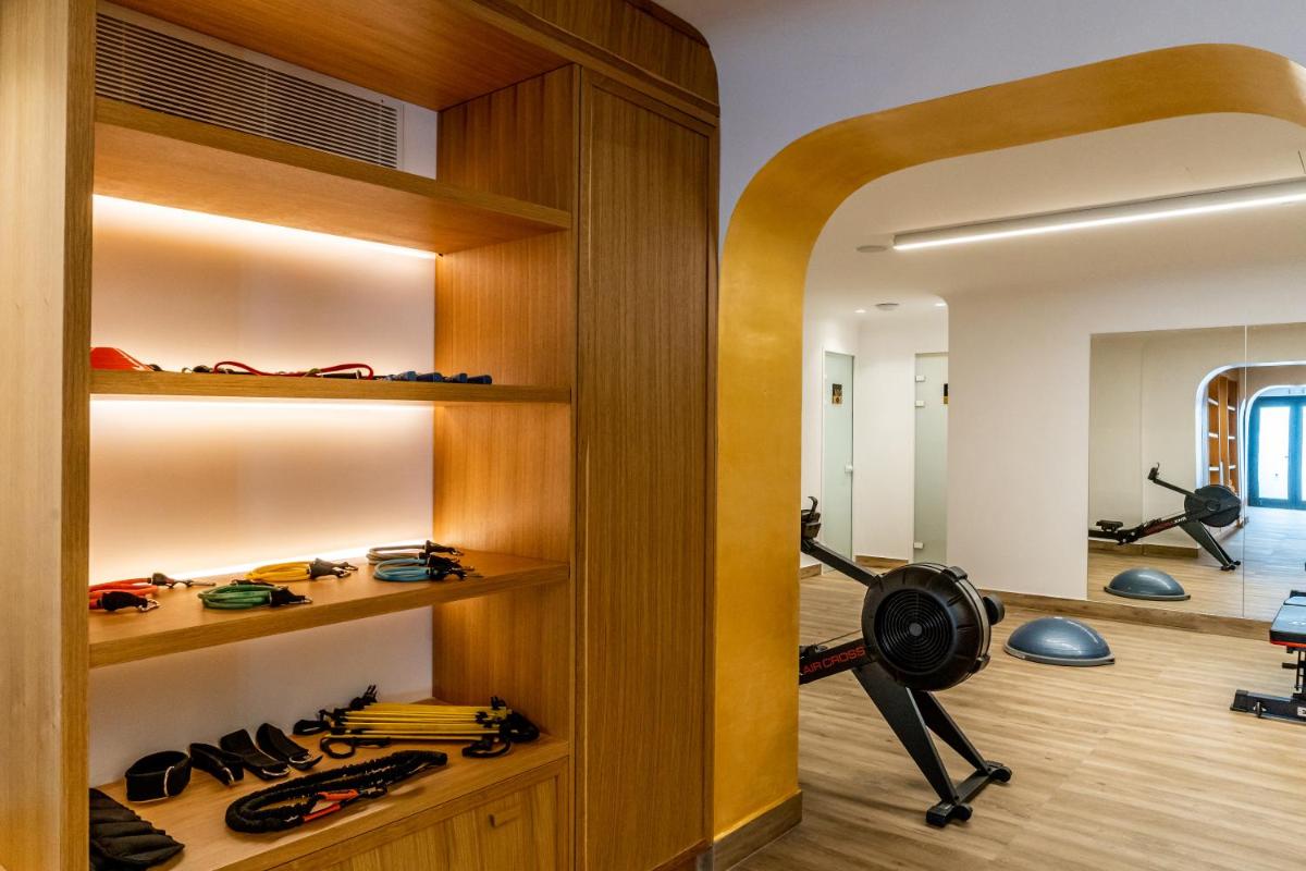 Cresanto Luxury Suites