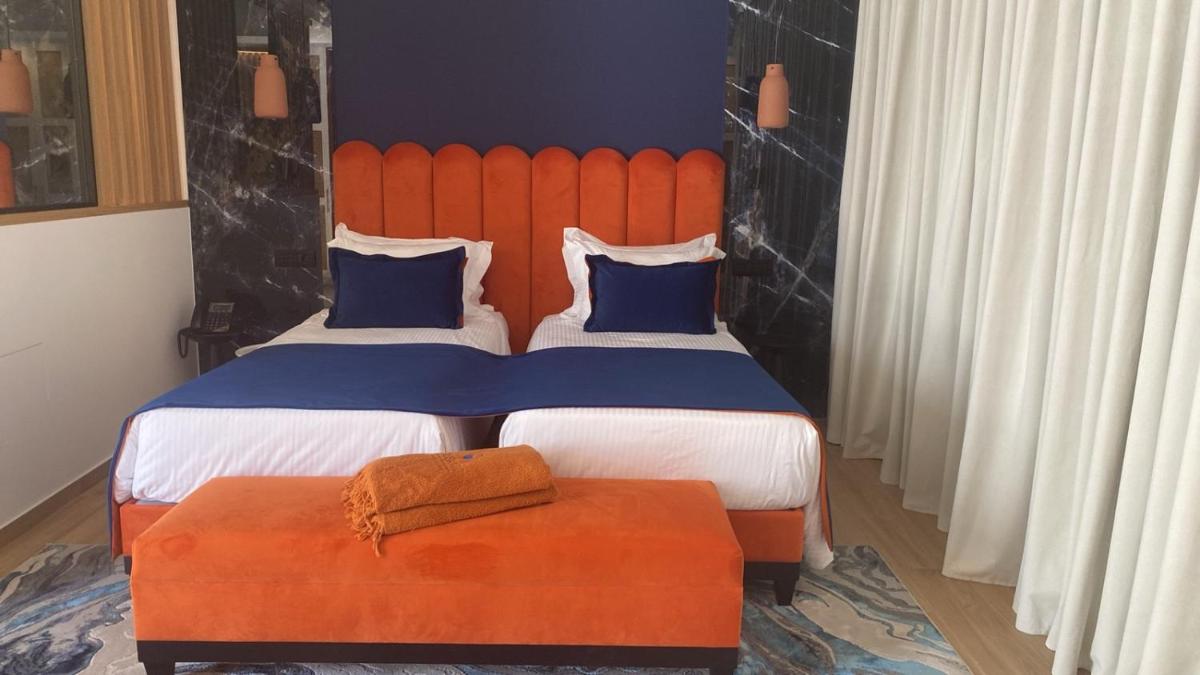 Cresanto Luxury Suites