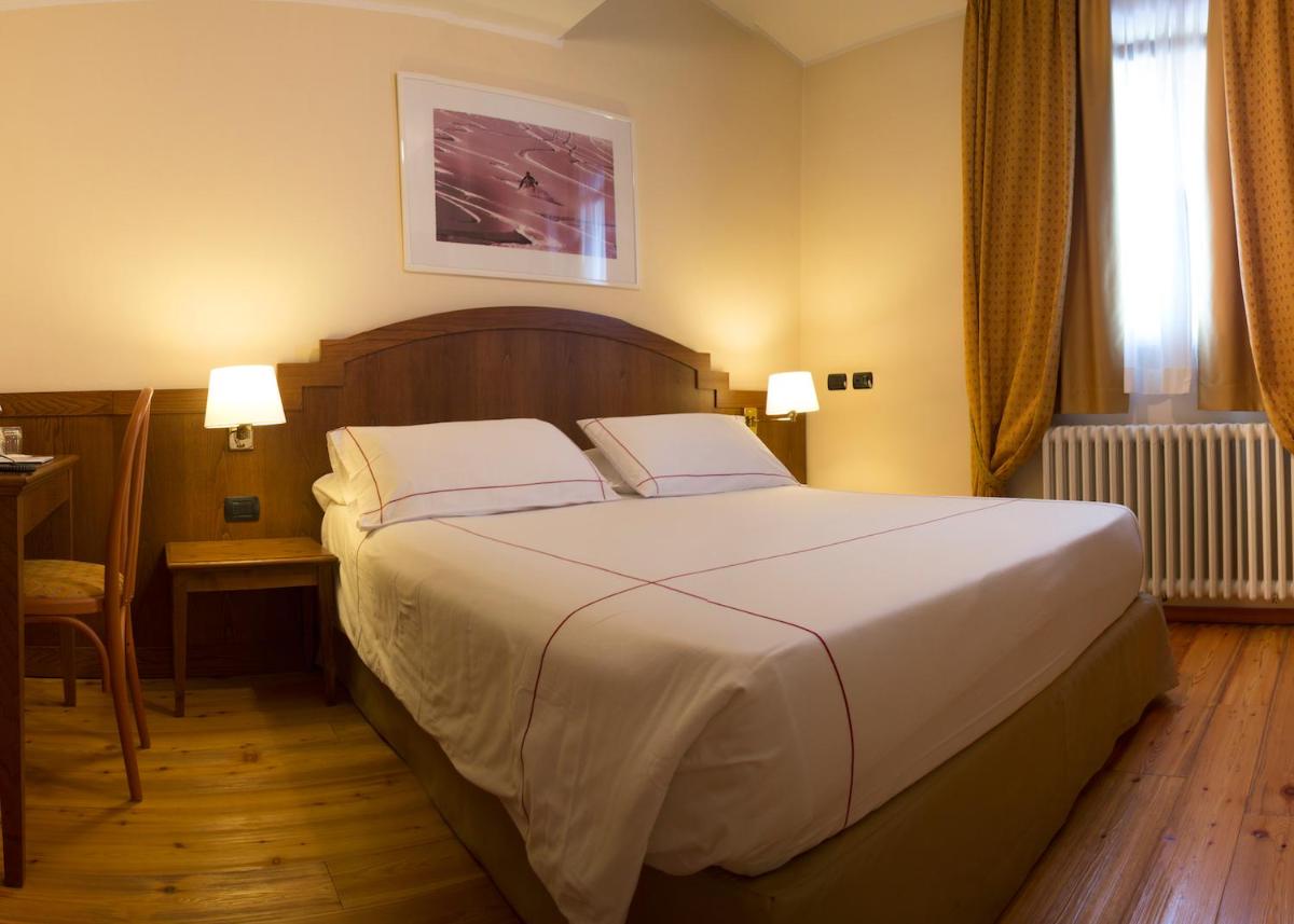 Cresta Et Duc Hotel