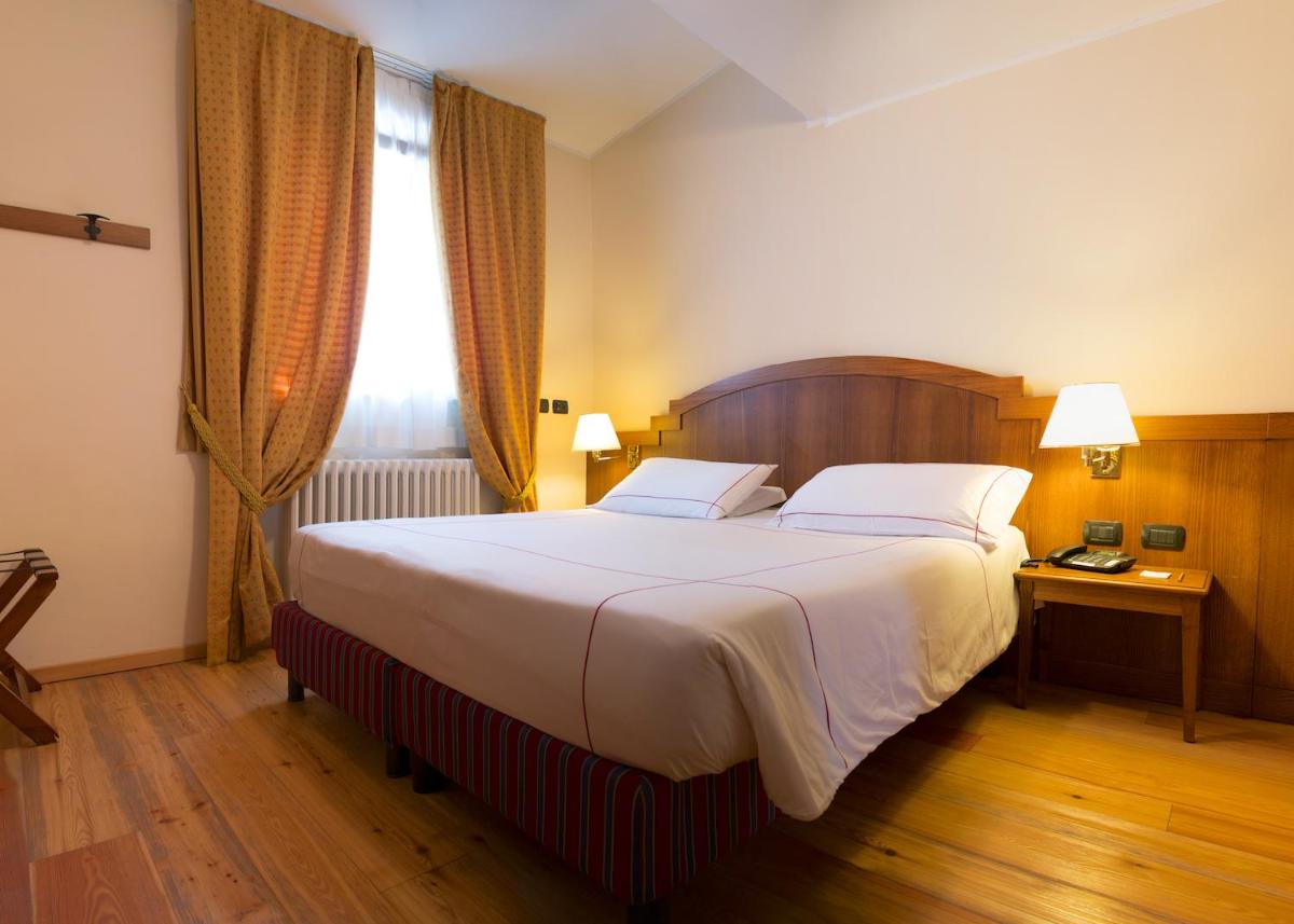 Cresta Et Duc Hotel