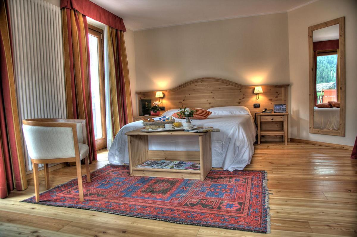 Cresta Et Duc Hotel