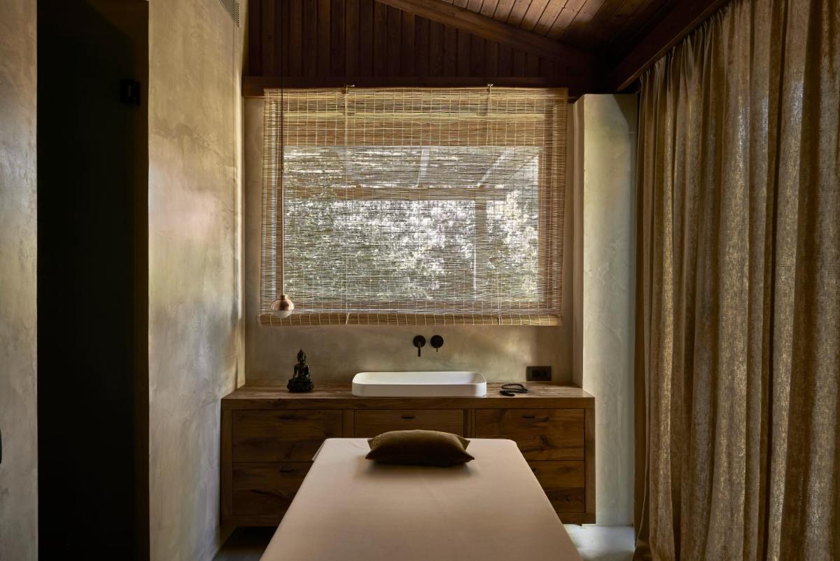 Phāea Cretan Malia, a Member of Design Hotels