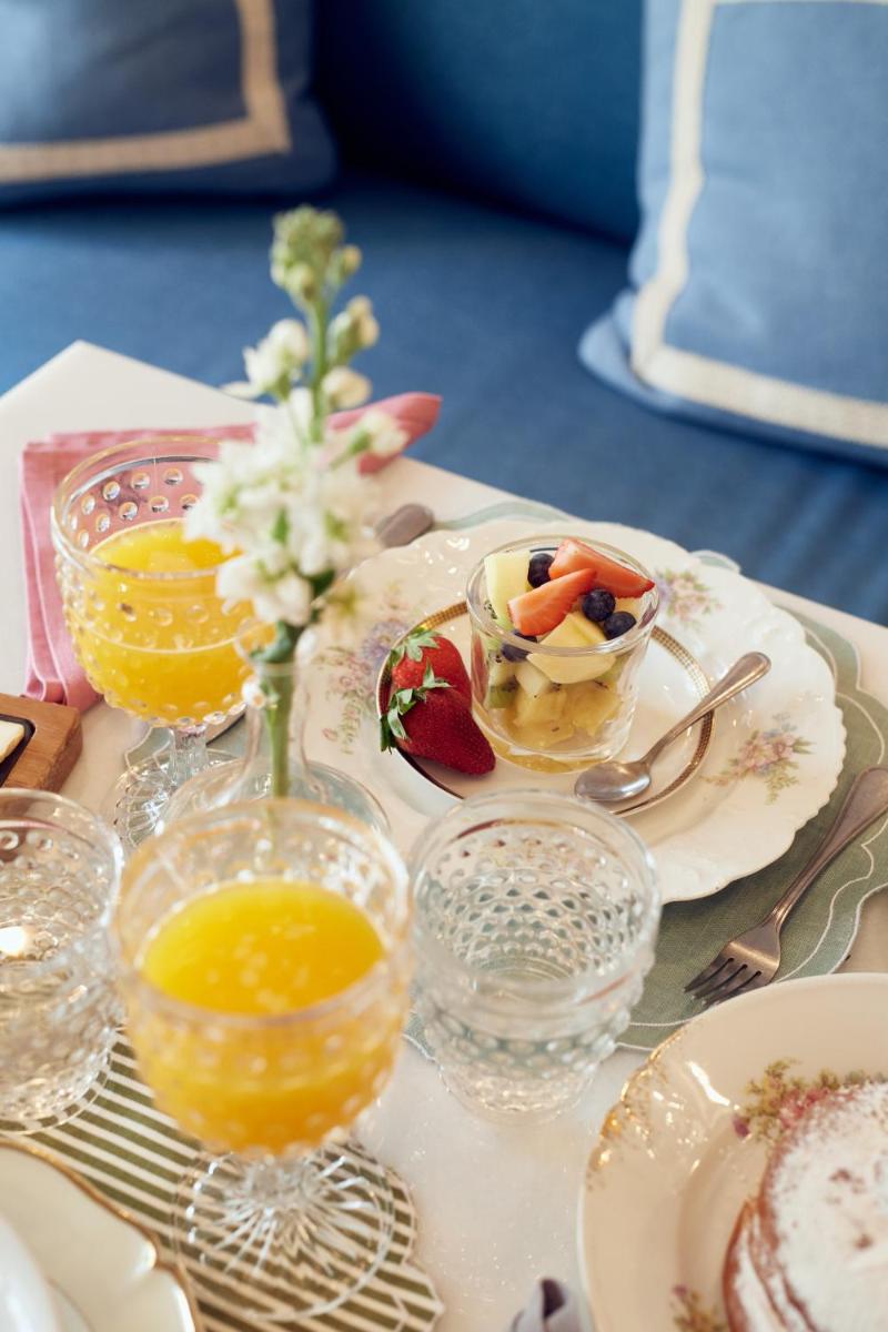 Cristine Bedfor Mahon Boutique Hotel