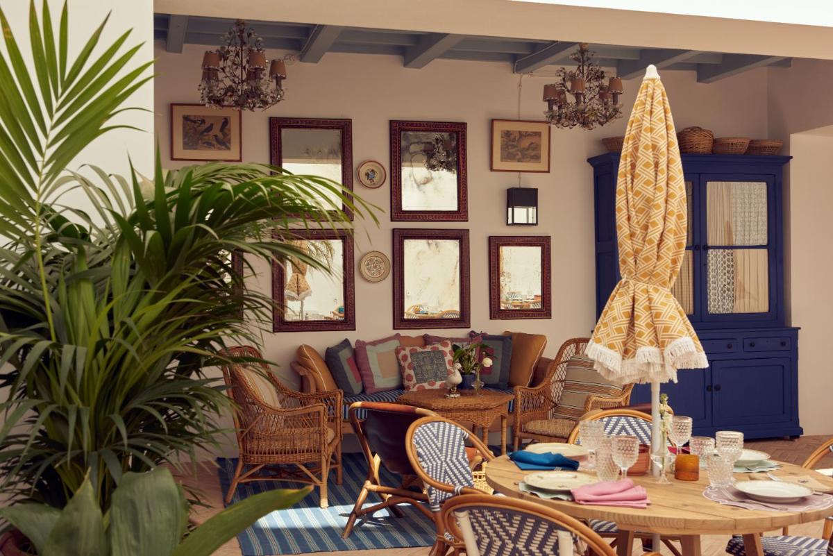 Cristine Bedfor Mahon Boutique Hotel