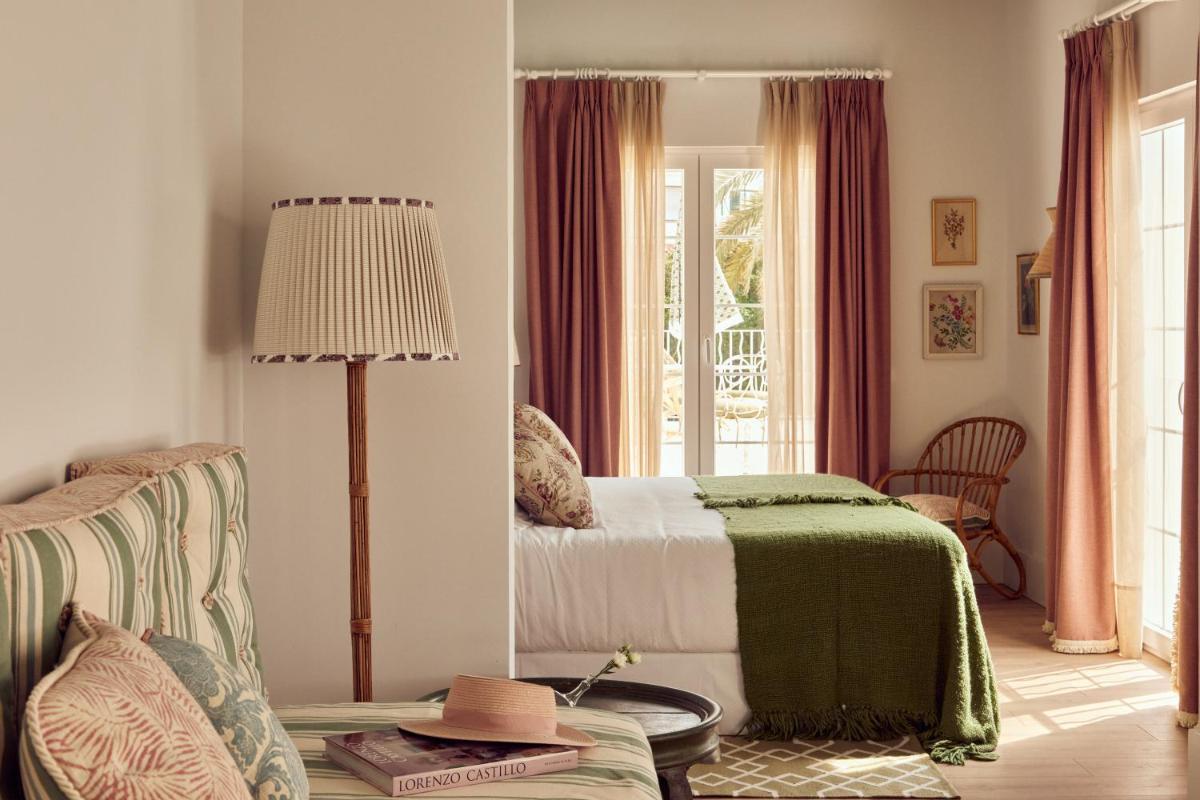 Cristine Bedfor Mahon Boutique Hotel