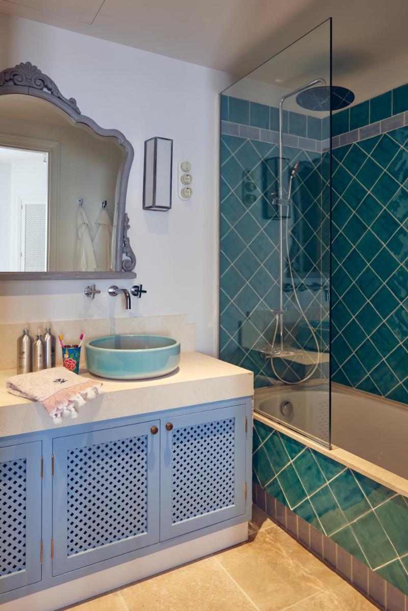 Cristine Bedfor Mahon Boutique Hotel