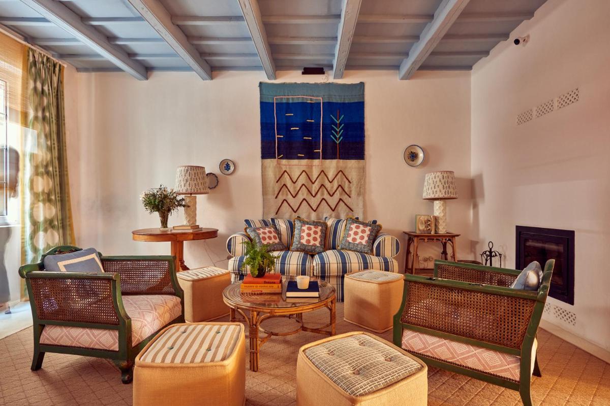 Cristine Bedfor Mahon Boutique Hotel