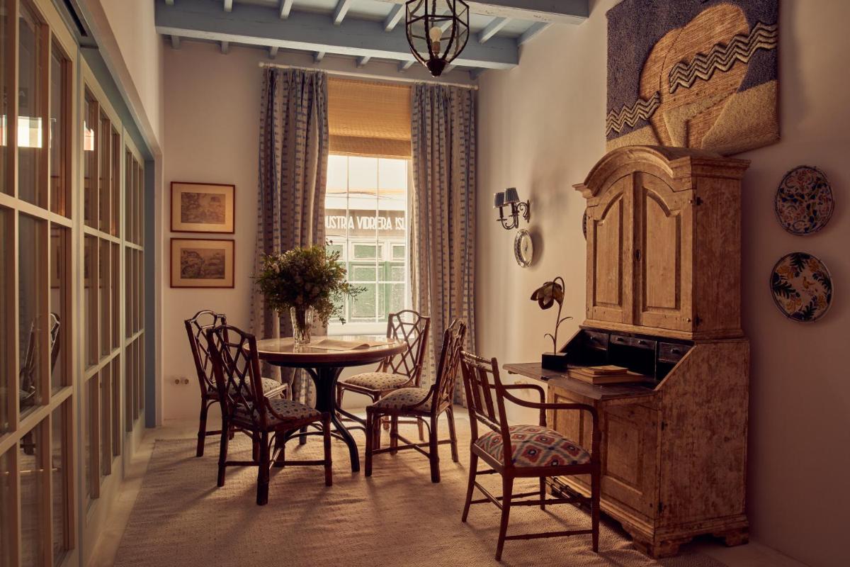 Cristine Bedfor Mahon Boutique Hotel