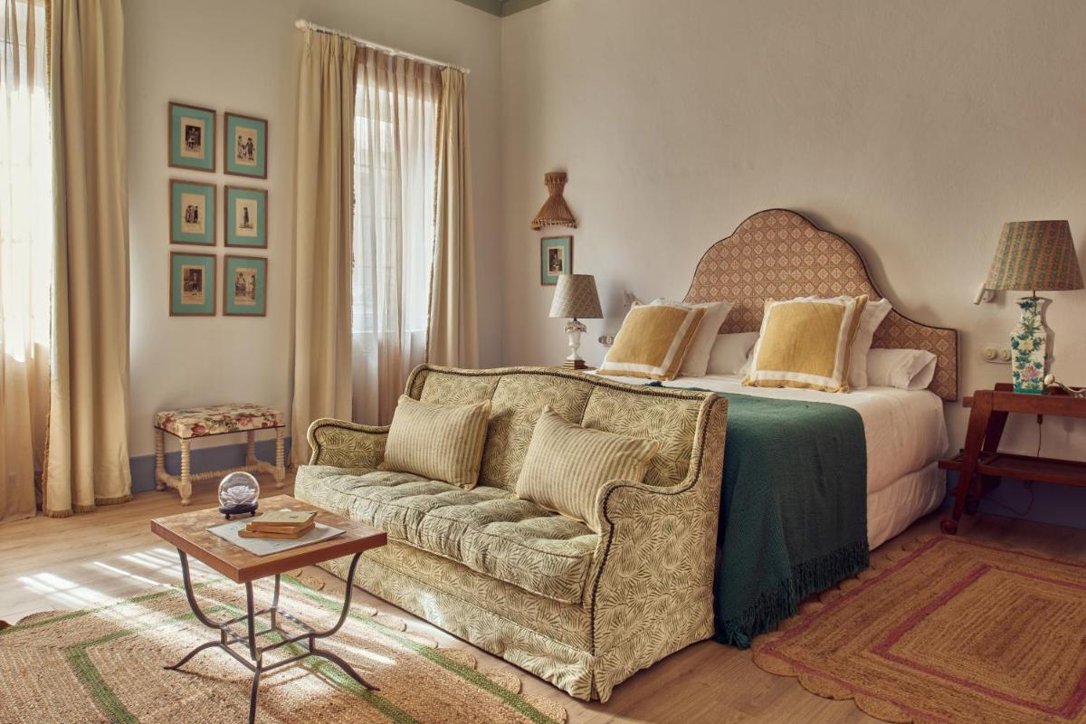 Cristine Bedfor Mahon Boutique Hotel