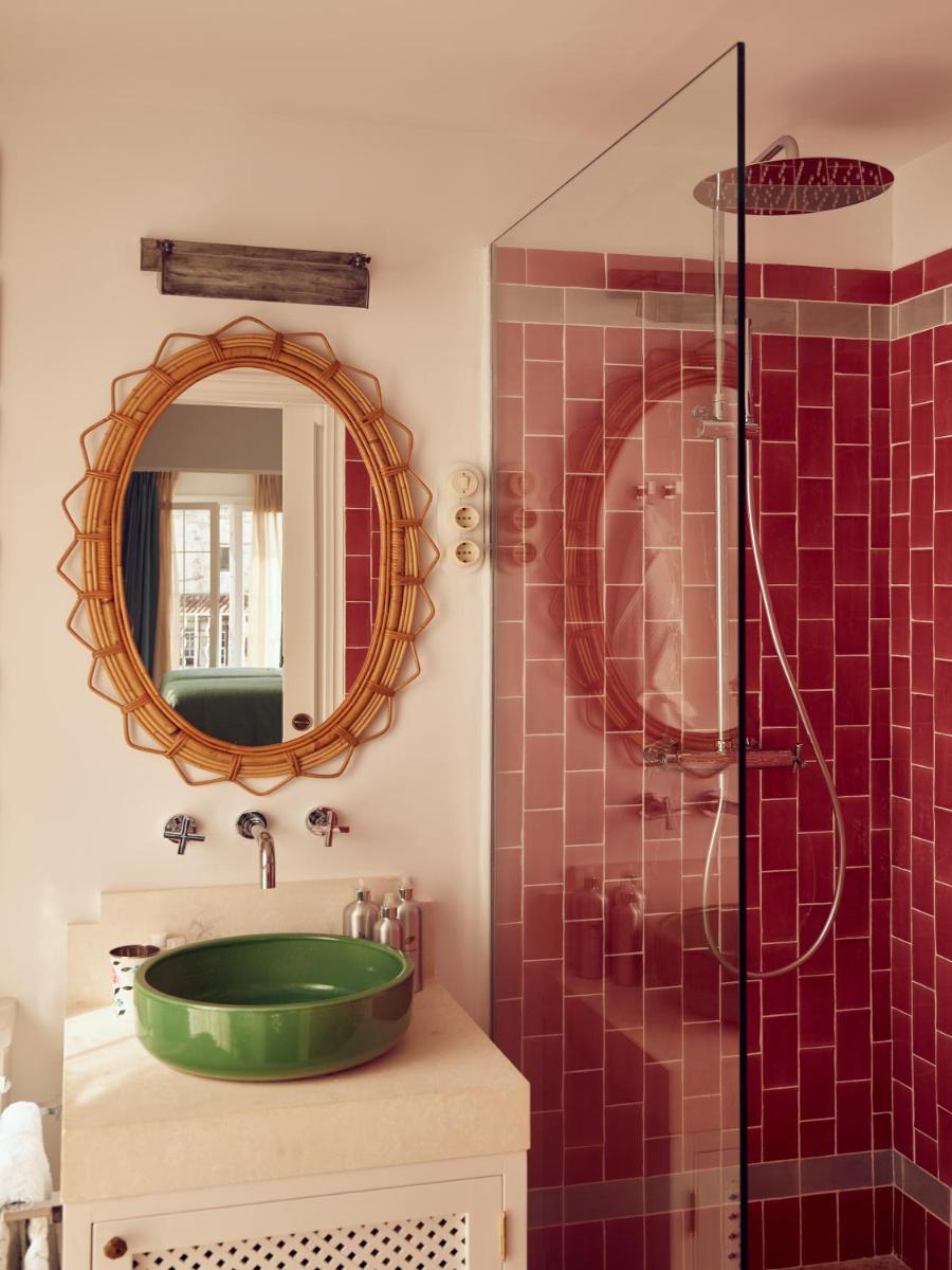 Cristine Bedfor Mahon Boutique Hotel