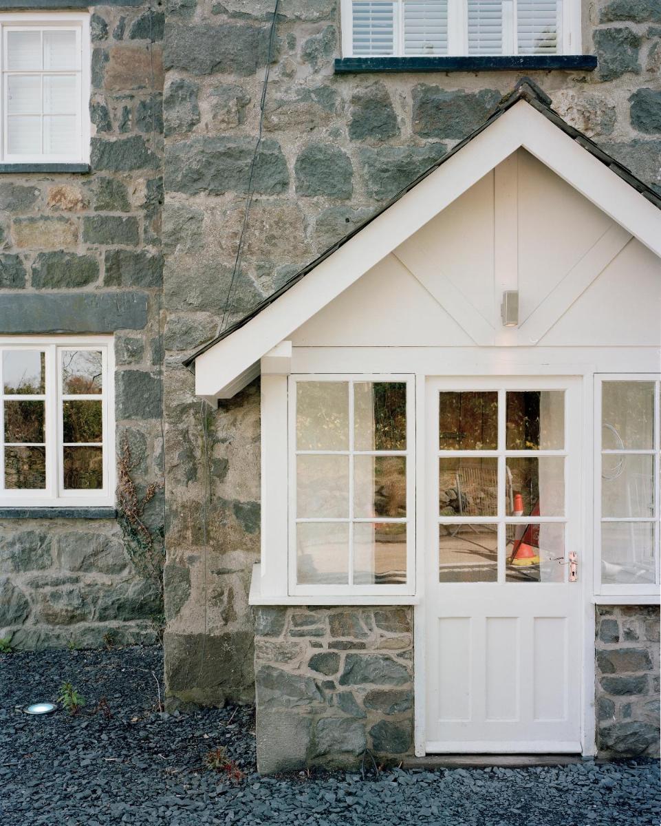 Cross Foxes - Bar Grill Rooms