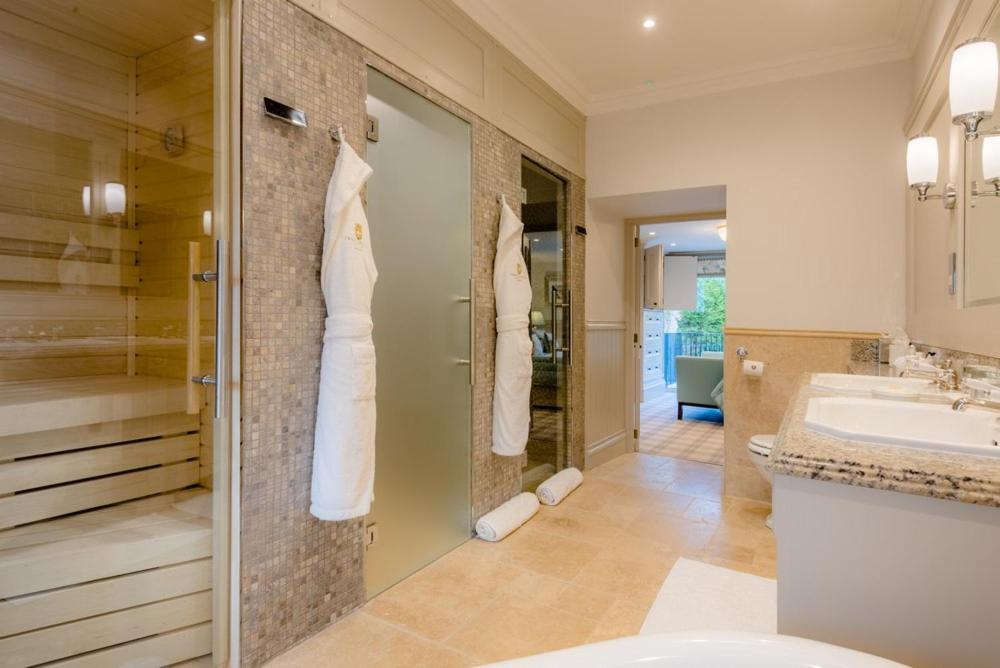 Crossbasket Castle, Hotel & Restaurant