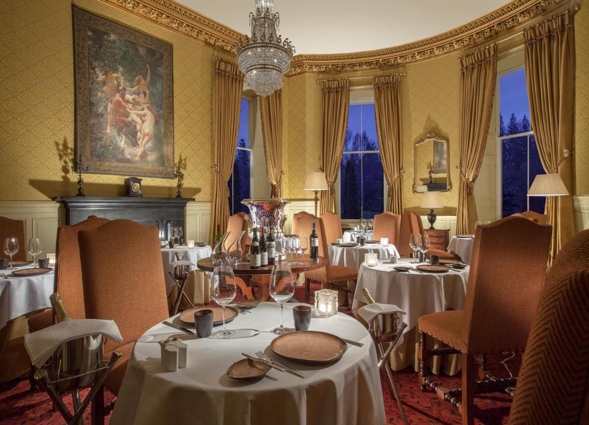 Crossbasket Castle, Hotel & Restaurant