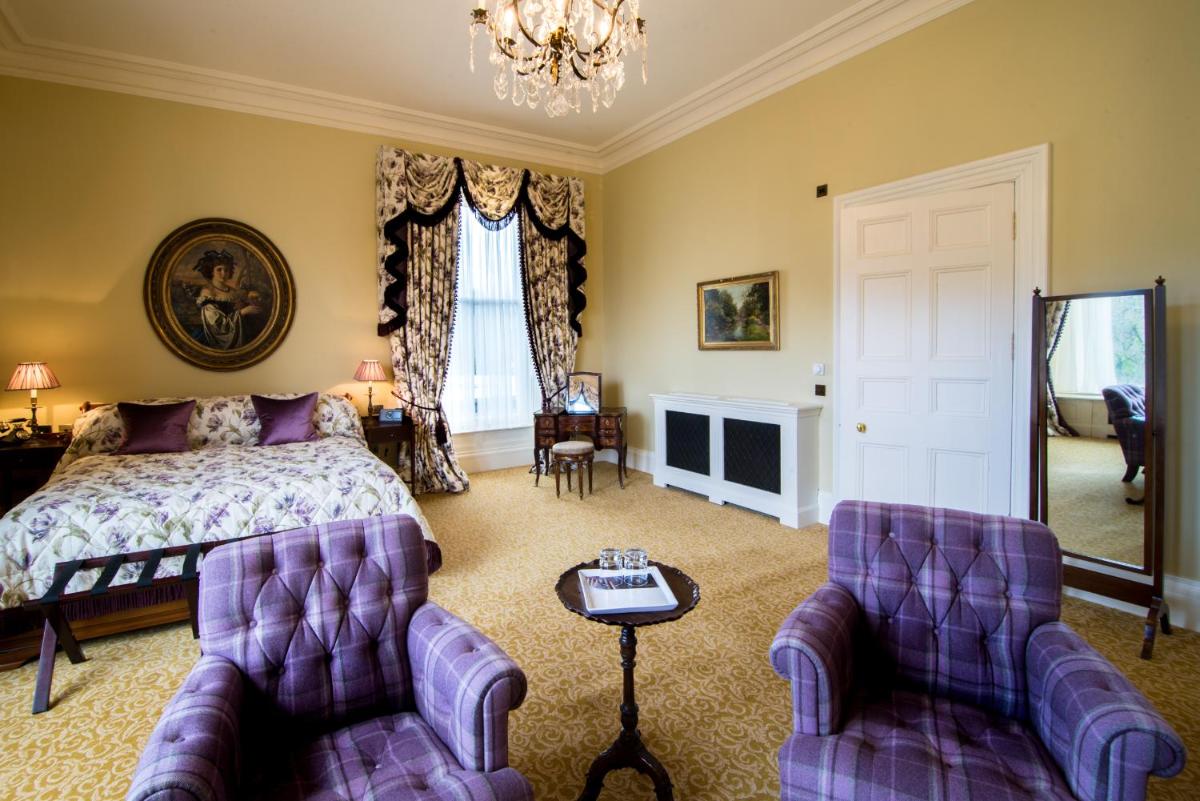 Crossbasket Castle, Hotel & Restaurant