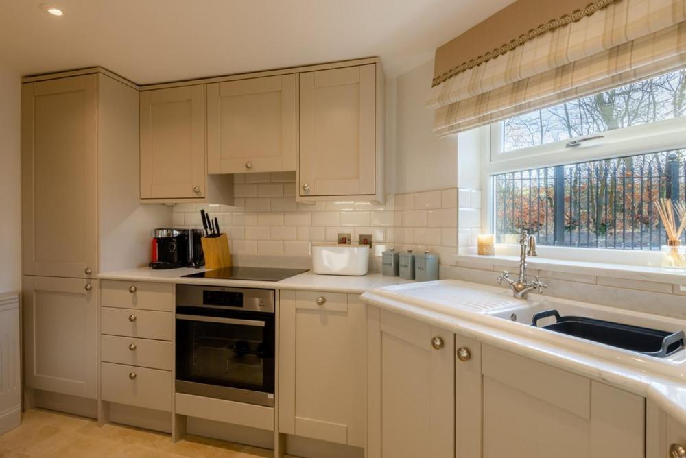 Crossbasket Castle, Hotel & Restaurant