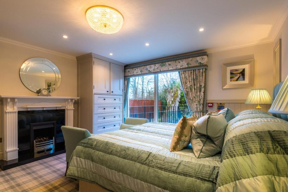 Crossbasket Castle, Hotel & Restaurant