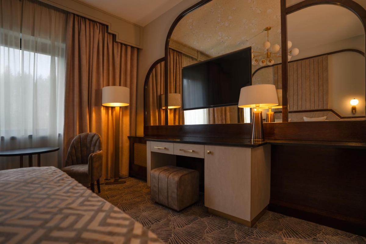 Crossbasket Castle, Hotel & Restaurant