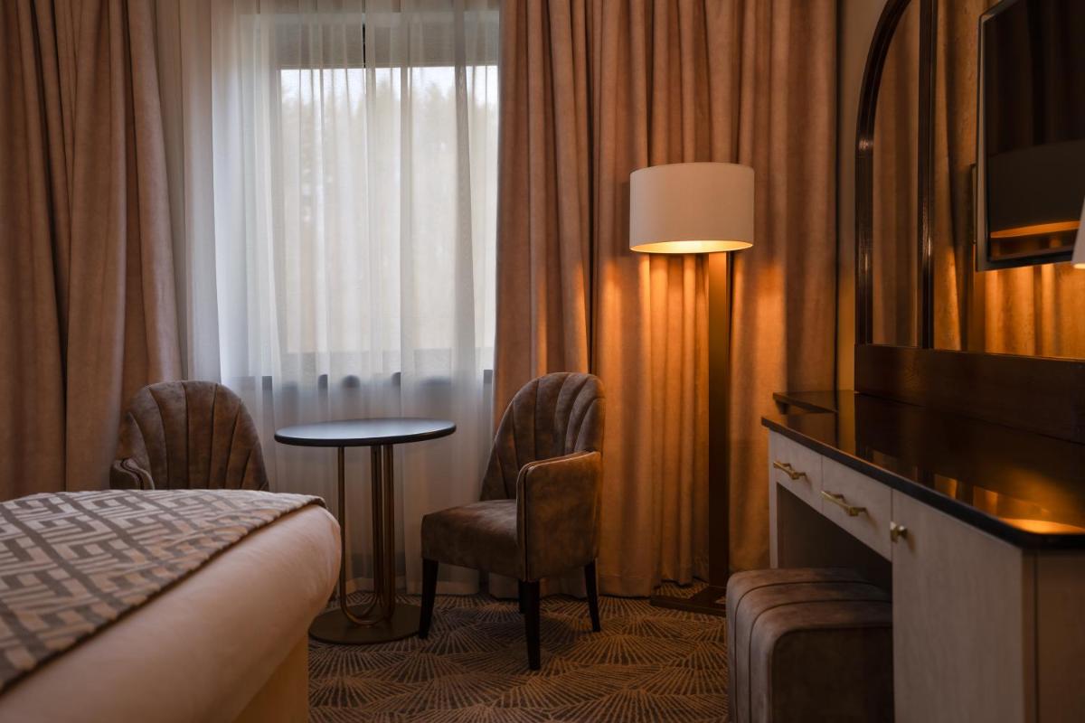 Crossbasket Castle, Hotel & Restaurant