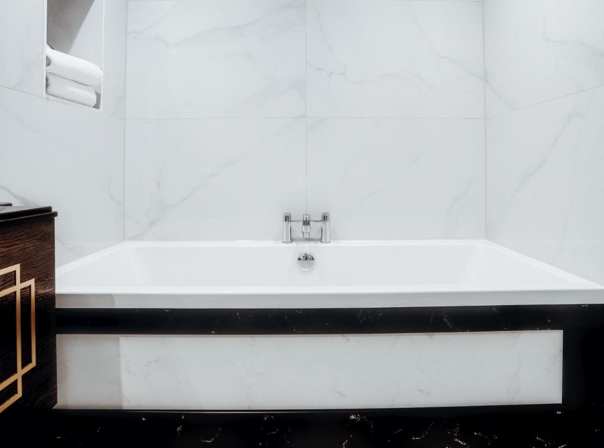 Crossbasket Castle, Hotel & Restaurant