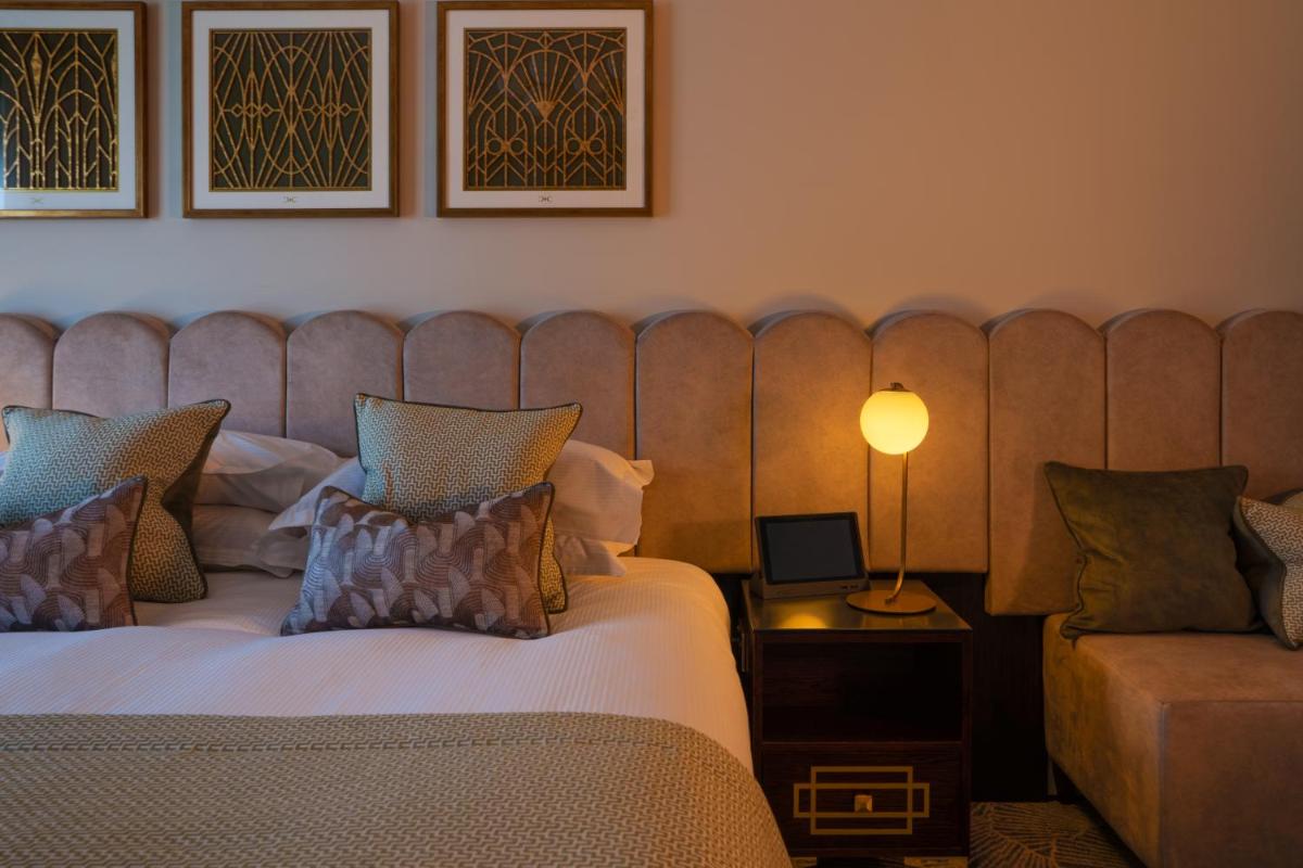 Crossbasket Castle, Hotel & Restaurant