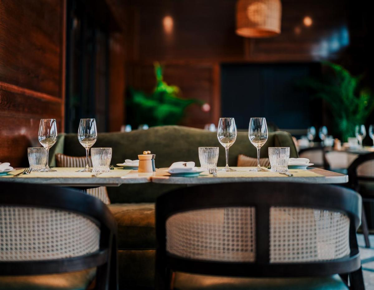 Crossbasket Castle, Hotel & Restaurant