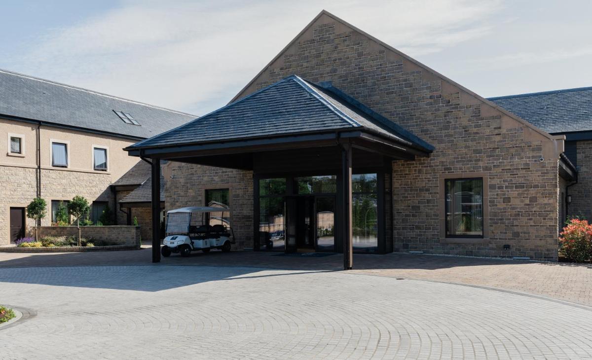 Crossbasket Castle, Hotel & Restaurant