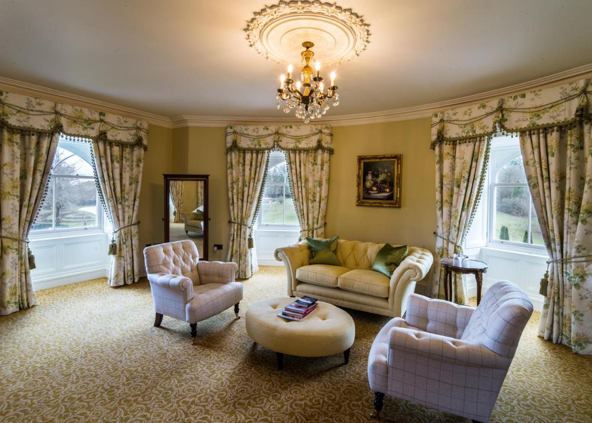 Crossbasket Castle, Hotel & Restaurant