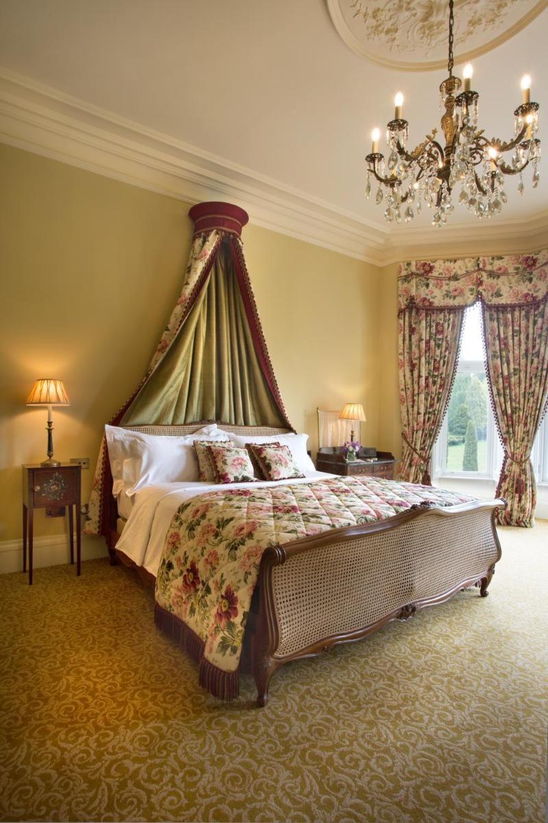 Crossbasket Castle, Hotel & Restaurant