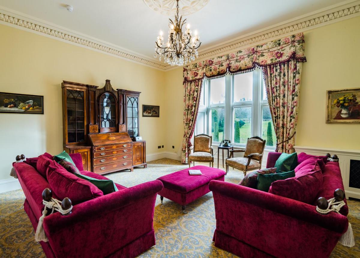 Crossbasket Castle, Hotel & Restaurant