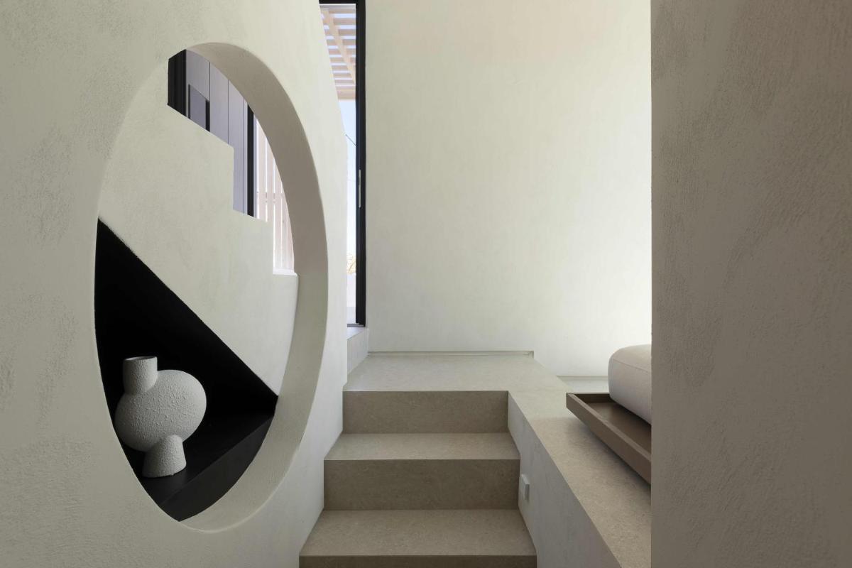 CUBIC Mykonos Seafront Design Suites