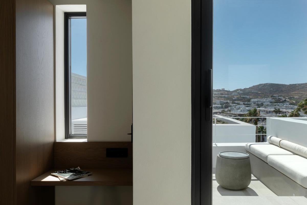 CUBIC Mykonos Seafront Design Suites