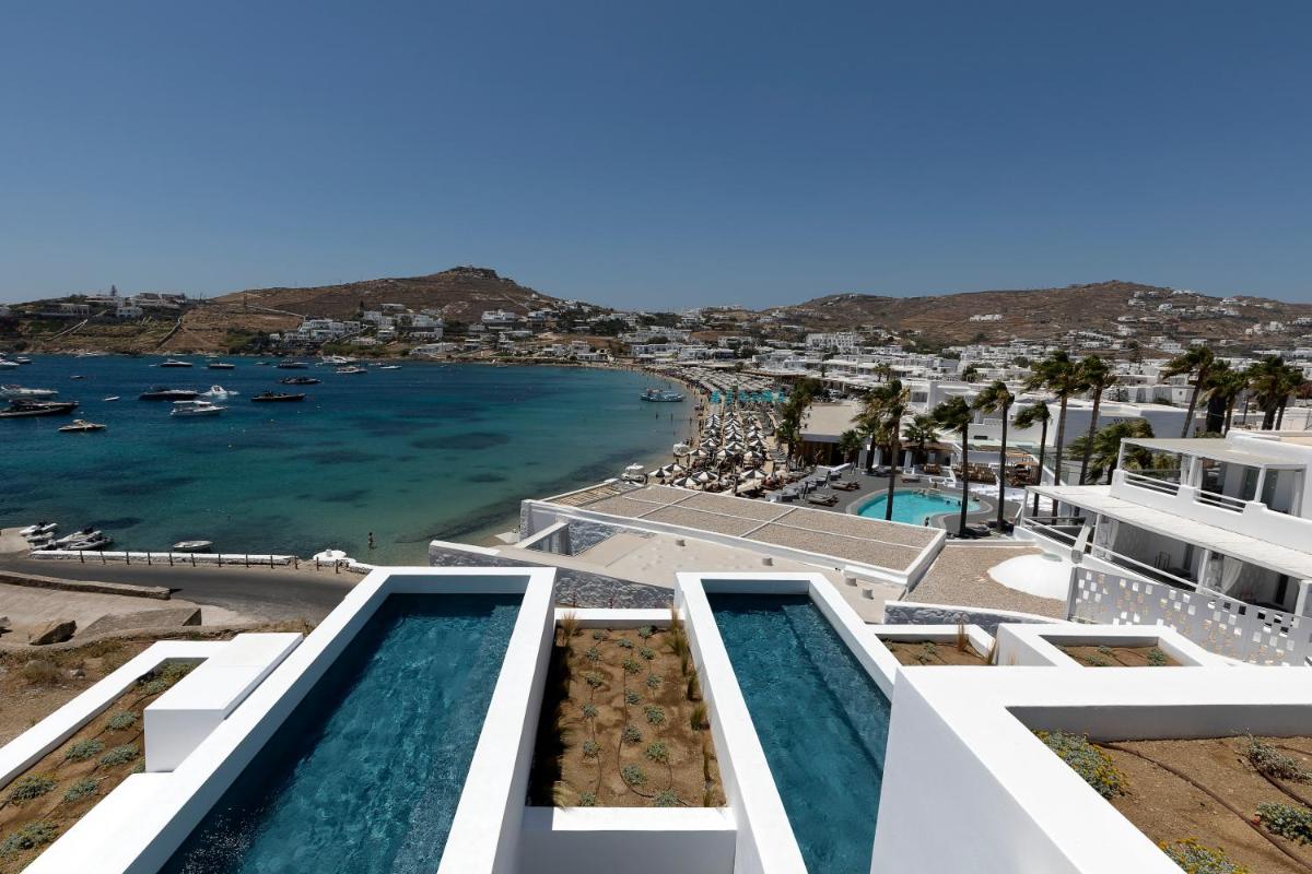 CUBIC Mykonos Seafront Design Suites