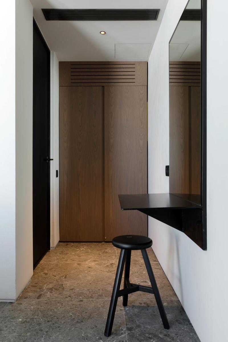 CUBIC Mykonos Seafront Design Suites