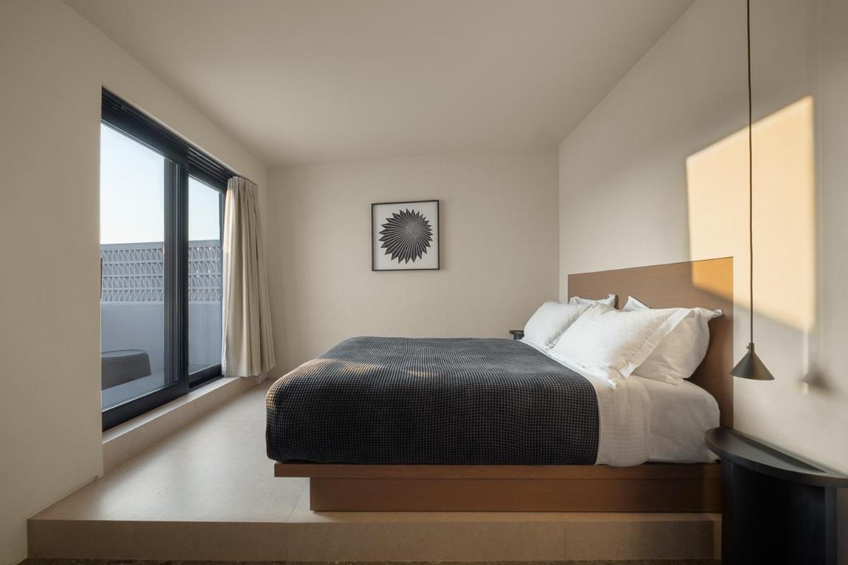 CUBIC Mykonos Seafront Design Suites