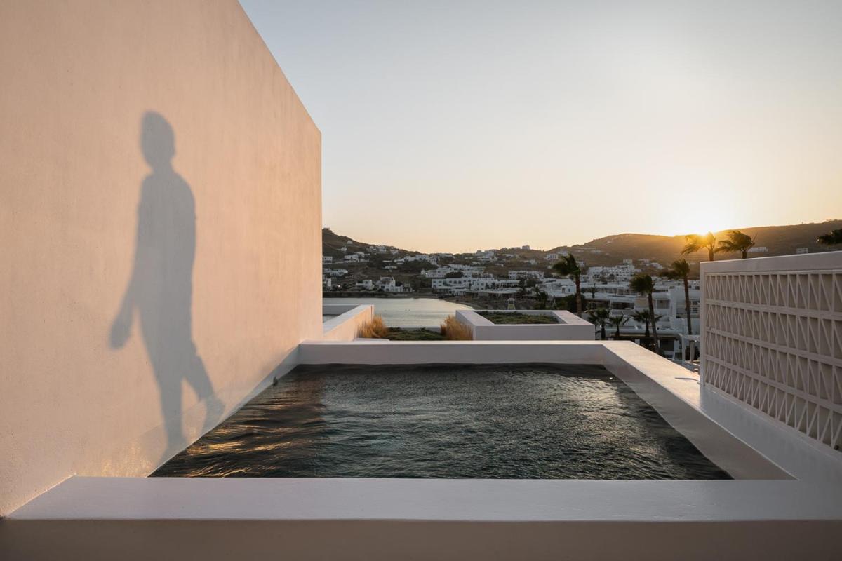 CUBIC Mykonos Seafront Design Suites