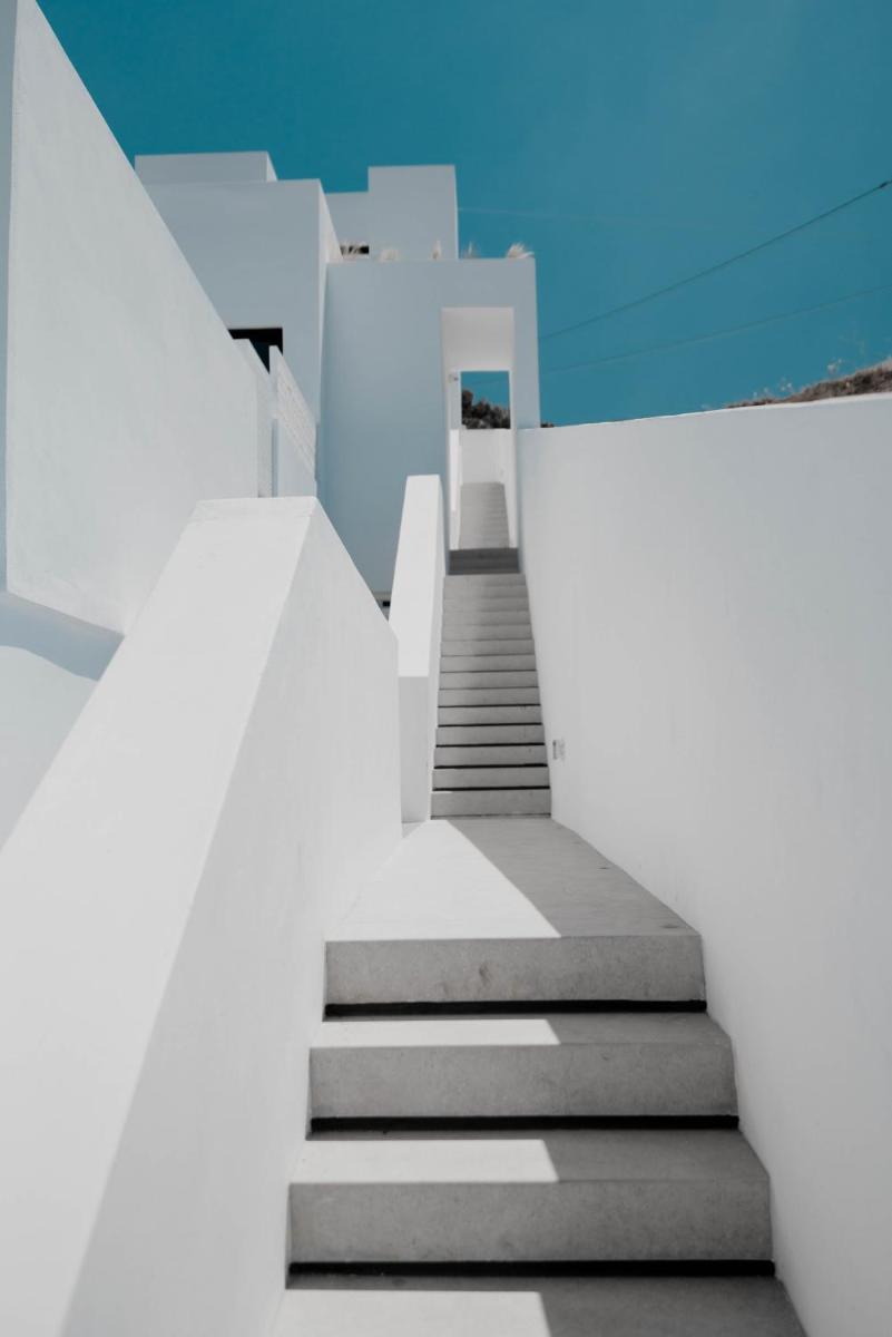 CUBIC Mykonos Seafront Design Suites