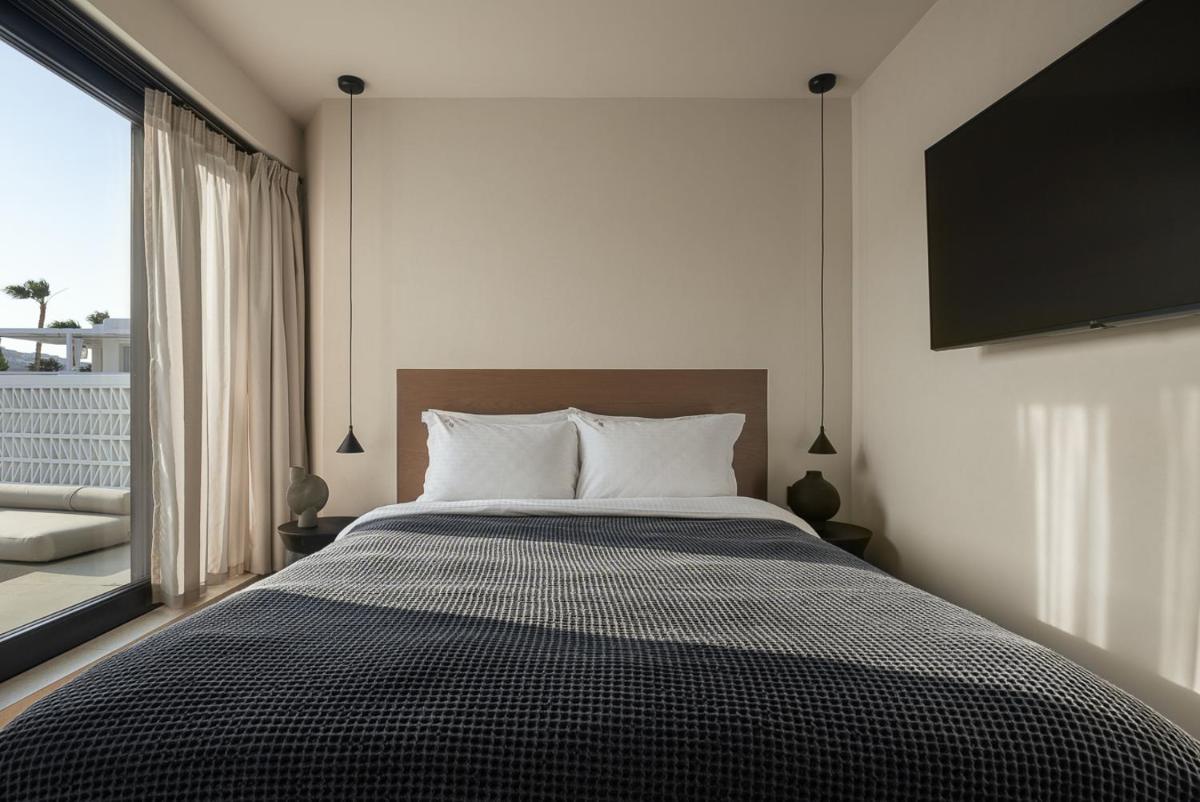 CUBIC Mykonos Seafront Design Suites