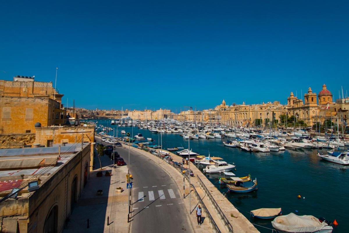 Cugo Gran Macina Malta