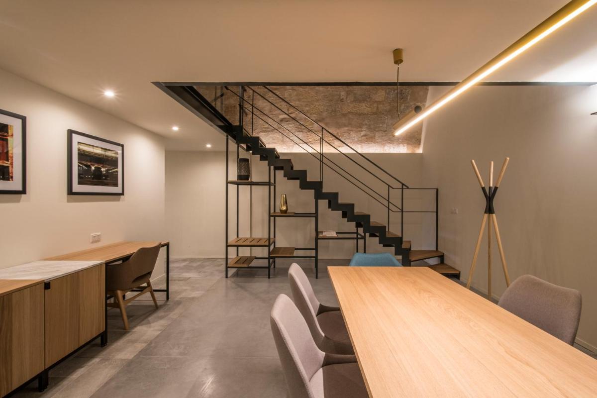 Cugo Gran Macina Malta