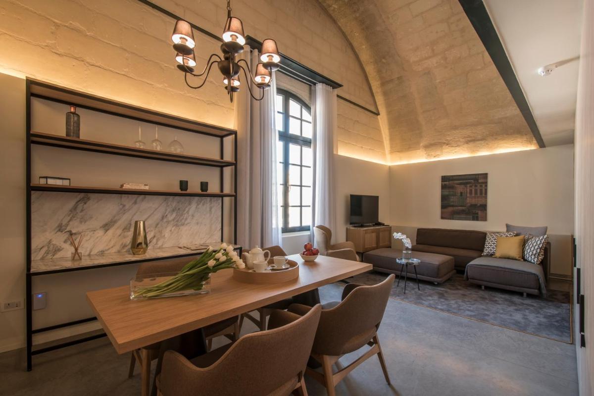 Cugo Gran Macina Malta