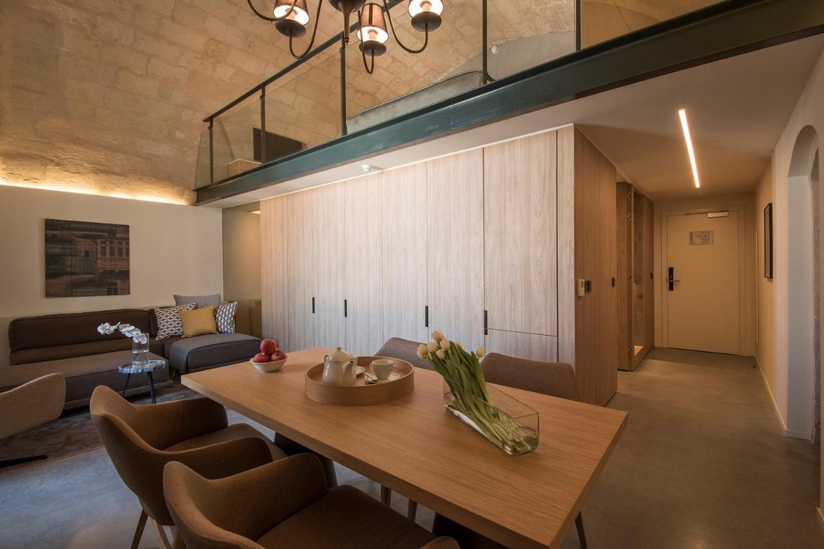 Cugo Gran Macina Malta