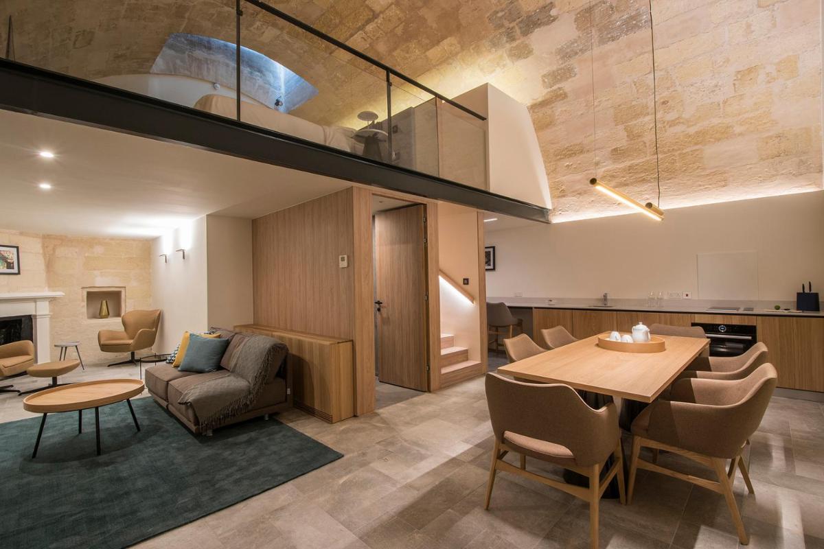 Cugo Gran Macina Malta