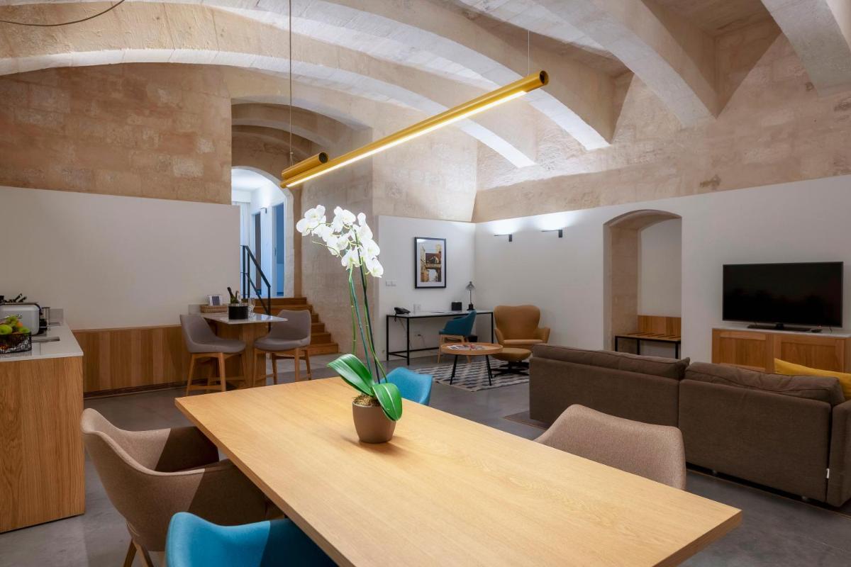 Cugo Gran Macina Malta