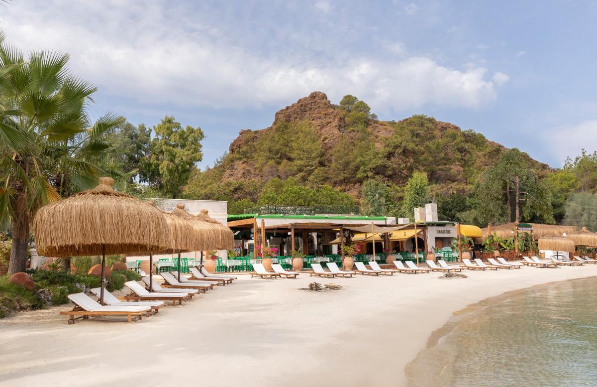 D Maris Bay
